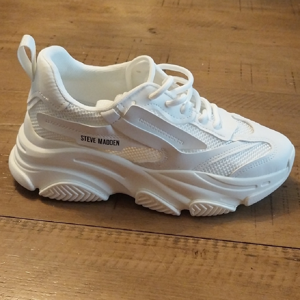 Steve Madden White Women's Sneakers